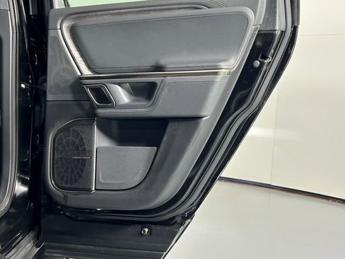 Used 2022 Rivian R1T Adventure image 12