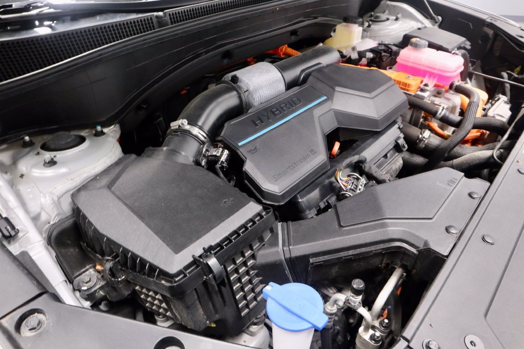 Used 2023 Hyundai Santa Fe Limited AWD/4WD image 19