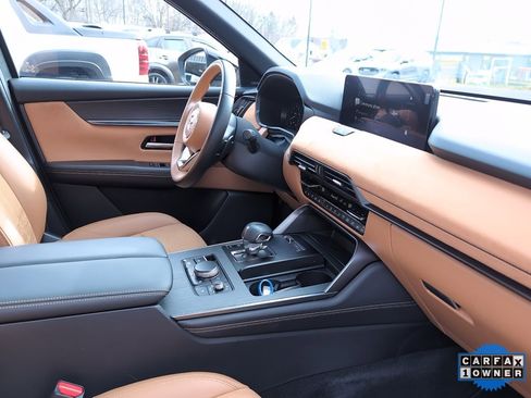 Certified 2025 MAZDA CX-70 3.3 Turbo S w/ Premium Plus image 8