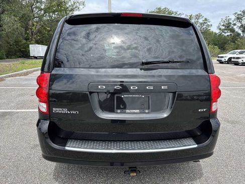 Used 2020 Dodge Grand Caravan GT FWD image 5