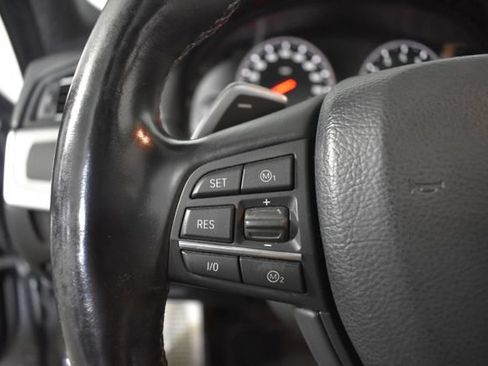 Used 2013 BMW M5 RWD image 17