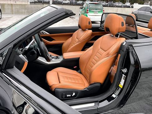 Used 2021 BMW M440i Convertible w/ Premium Package image 7