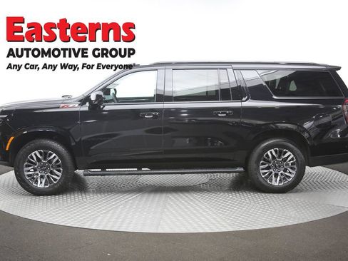 Used 2025 Chevrolet Suburban Z71 AWD/4WD image 64