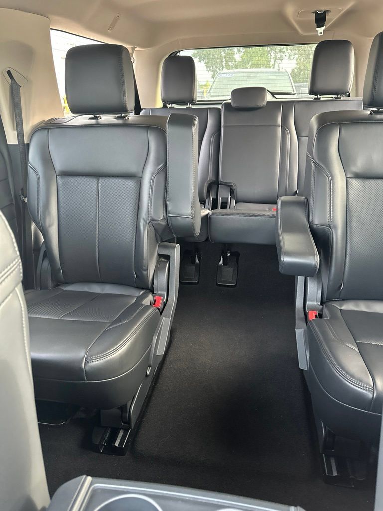 Used 2024 Ford Expedition Max XLT AWD/4WD image 13