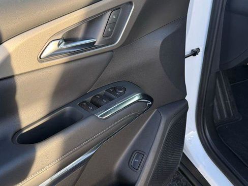 New 2026 Chevrolet Traverse LT w/ Driver Confidence Package FWD image 20