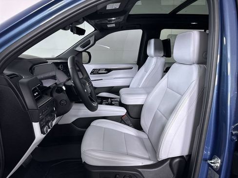 New 2025 Chevrolet Tahoe Premier AWD/4WD image 38
