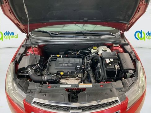 Used 2013 Chevrolet Cruze LT image 12