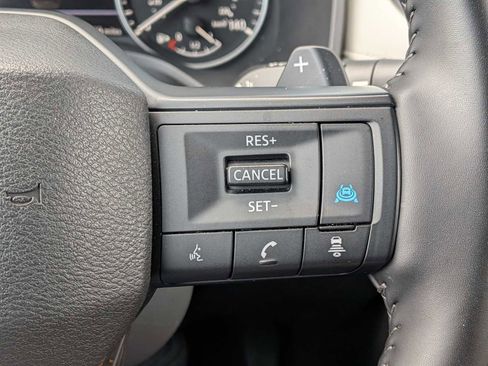 Used 2025 Nissan Rogue SV image 24