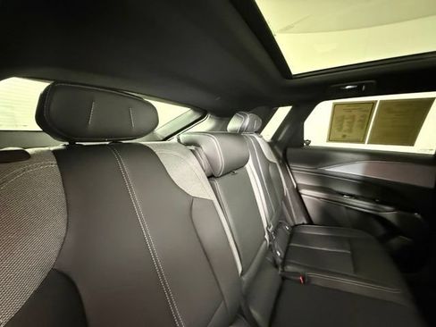 Used 2024 Cadillac Lyriq Tech AWD/4WD image 28
