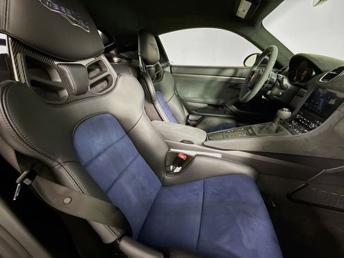 Used 2025 Porsche 718 Cayman GT4 RS image 22