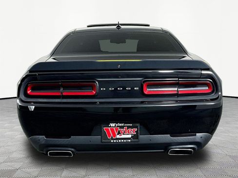 Used 2016 Dodge Challenger R/T Scat Pack RWD image 5