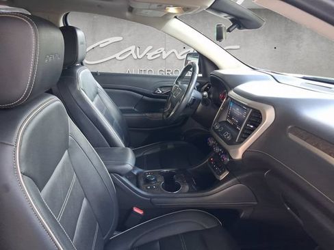 Used 2022 GMC Acadia Denali w/ Denali Ultimate Package FWD image 30