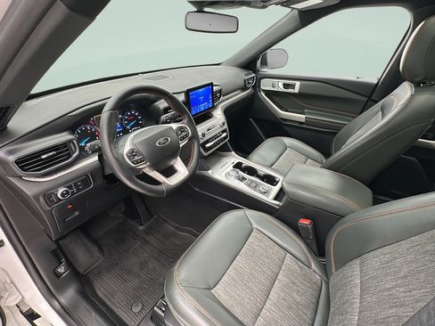 Used 2023 Ford Explorer Timberline w/ Timberline Technology Package AWD/4WD image 14