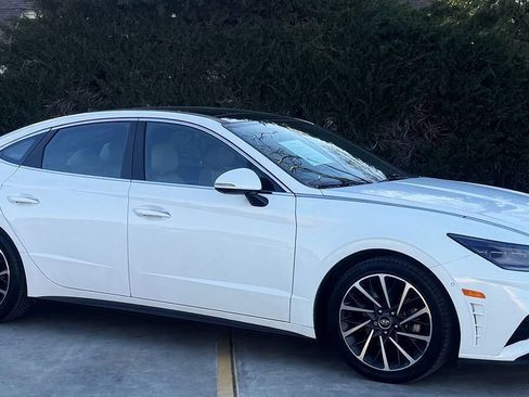 Used 2020 Hyundai Sonata Limited image 3