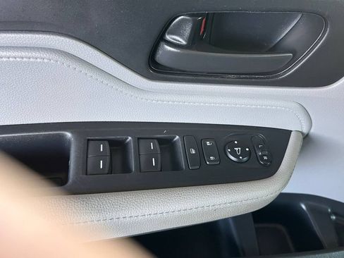 Used 2020 Honda Odyssey EX image 12