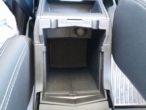 Used 2021 Subaru Forester AWD/4WD image 28