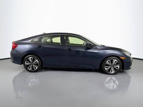 Certified 2018 Honda Civic EX-L image 4