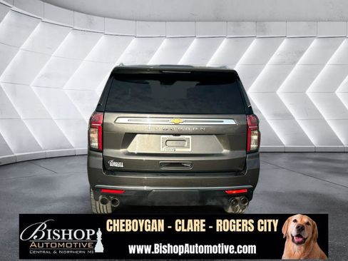 Used 2021 Chevrolet Suburban High Country w/ Premium Package image 18