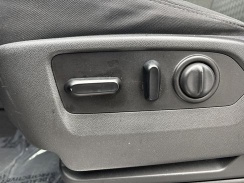 Certified 2020 Chevrolet Silverado 1500 RST image 22