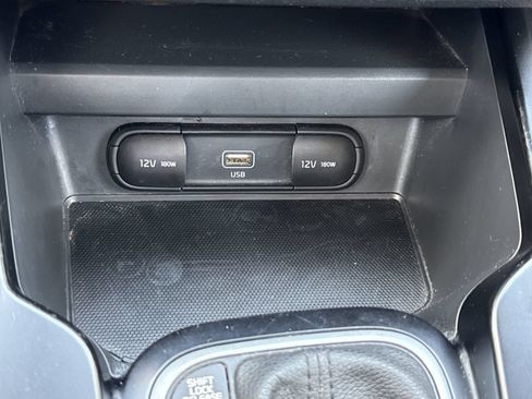 Used 2021 Kia Soul LX FWD image 22