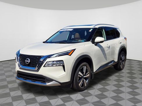 Certified 2023 Nissan Rogue Platinum w/ Platinum Premium Package AWD/4WD image 2