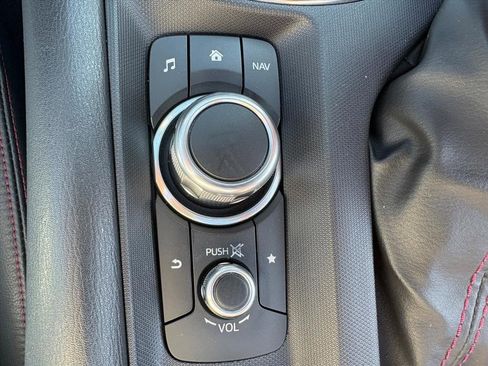 Used 2019 MAZDA MX-5 Miata RF Grand Touring w/ Appearance Package image 14
