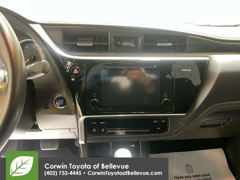 Used 2017 Toyota Corolla SE image 13