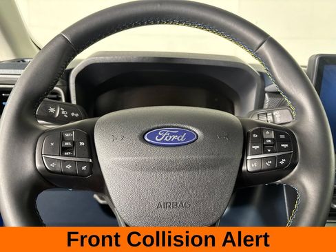 Used 2025 Ford Maverick Lobo AWD/4WD image 14