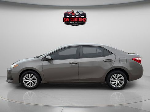 Used 2019 Toyota Corolla LE FWD image 4