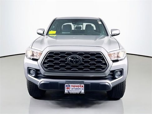 Used 2021 Toyota Tacoma TRD Off-Road image 4