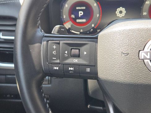 Certified 2026 Nissan Rogue SL FWD image 21