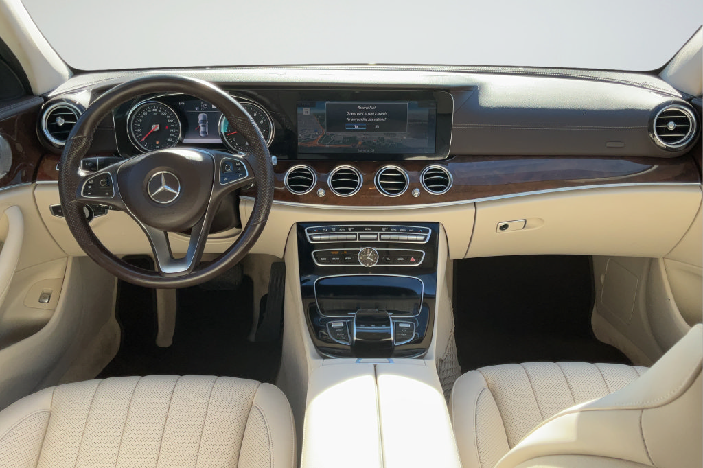 Used 2017 Mercedes-Benz E 300 image 11