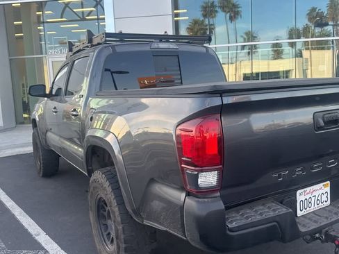 Used 2021 Toyota Tacoma SR5 image 5