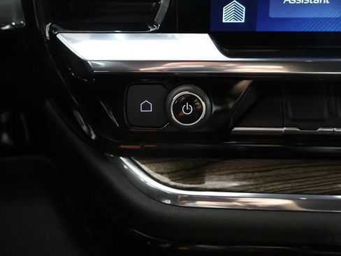 Used 2024 Chevrolet Silverado 1500 LT image 45