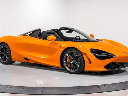 Used 2023 McLaren 720S Spider image 33