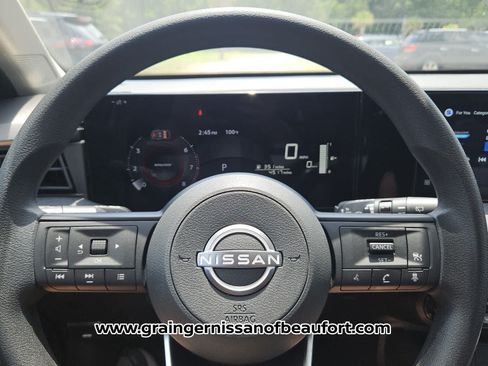 Used 2026 Nissan Kicks SV w/ SV Premium Package AWD/4WD image 11