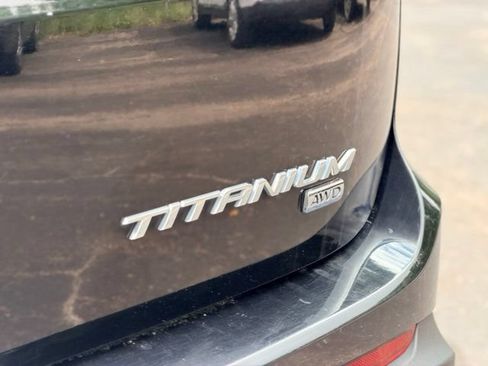 Used 2017 Ford Edge Titanium AWD/4WD image 27