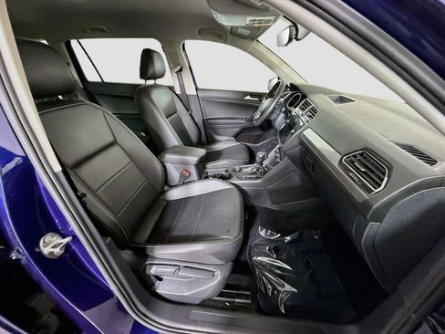 Used 2021 Volkswagen Tiguan SE AWD/4WD image 29