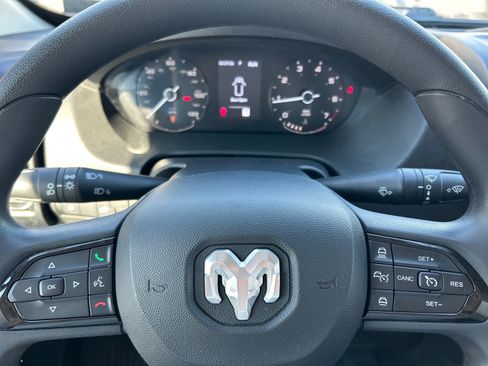 Used 2025 RAM ProMaster 1500 w/ Convenience Group image 22