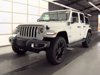 Used 2022 Jeep Wrangler Unlimited Sahara AWD/4WD video 1