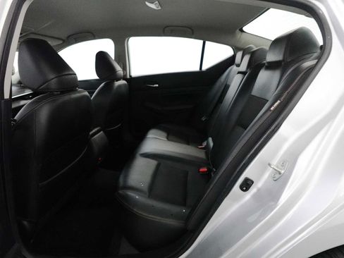 Used 2020 Nissan Altima 2.5 SR FWD image 25