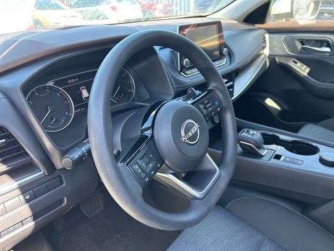 Used 2023 Nissan Rogue SV image 12