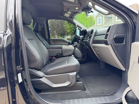Used 2022 Ford F350 XLT w/ XLT Value Package AWD/4WD image 16
