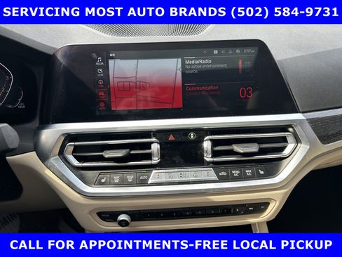 Used 2022 BMW 330i xDrive Sedan w/ Driving Assistance Package image 26