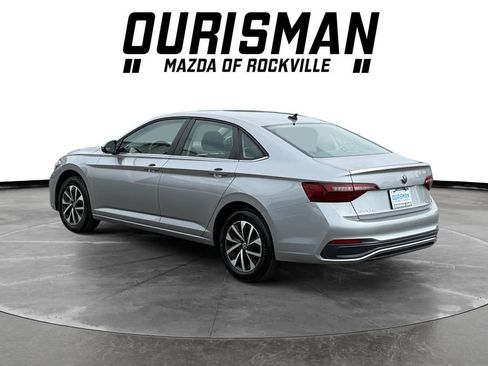 Used 2024 Volkswagen Jetta S image 4