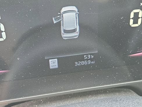 Used 2023 Kia Sportage EX image 15