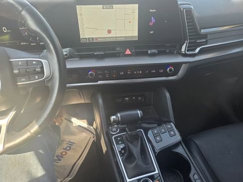 Used 2023 Kia Sportage SX FWD image 2