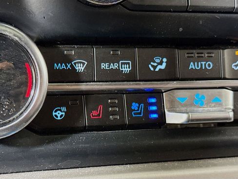 Used 2024 Ford Expedition Max Limited AWD/4WD image 19