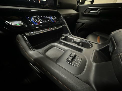 Certified 2026 GMC Sierra 2500 AT4 AWD/4WD image 38