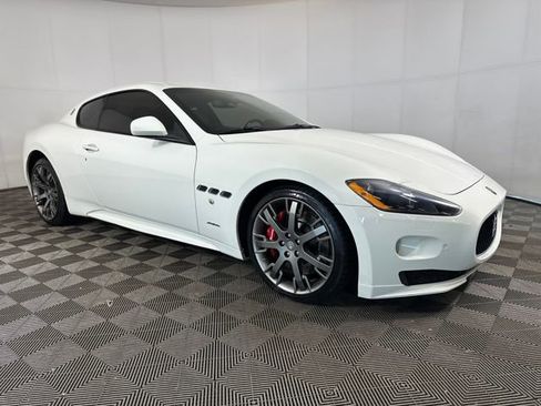 Used 2012 Maserati GranTurismo S image 2